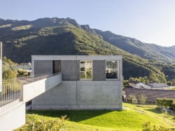 https://www.ferrantischnell.eu/files/dimgs/thumb_2x250_2_63_553.jpg